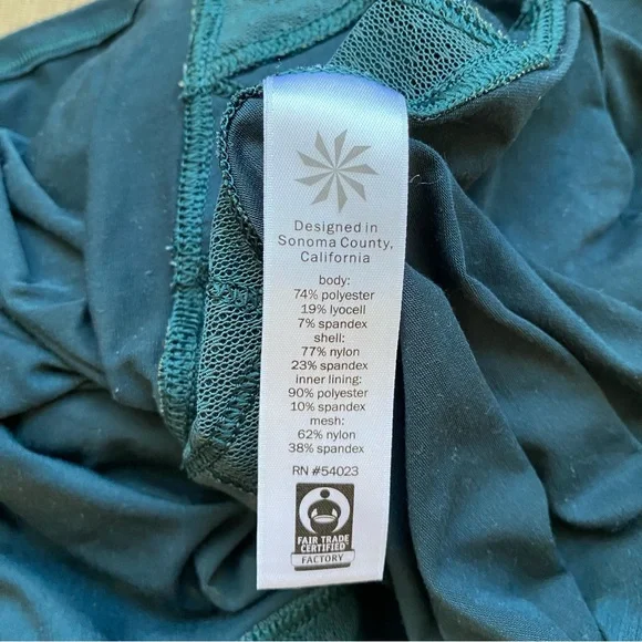 Athleta T Back Lattice Tank in Abyss (Teal Blue Green) XS Built in Bra - Picture 8 of 10